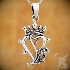 Gryphon_s_Moon_necklace