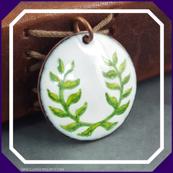 Sinclair_Jewelry_medalian